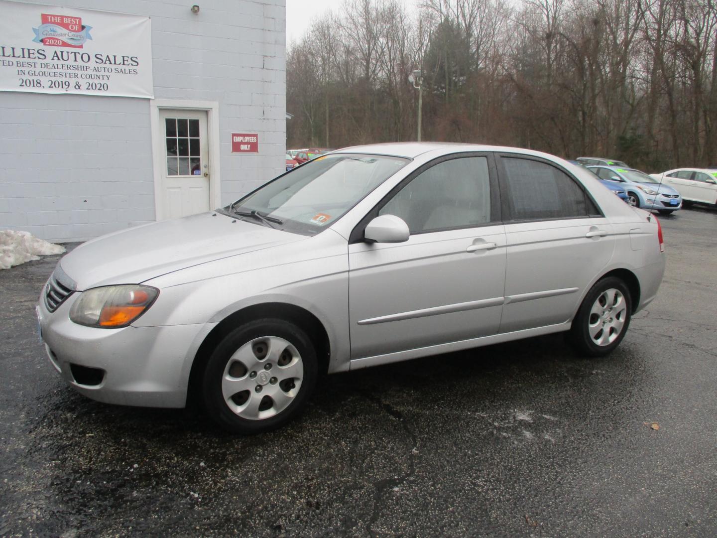 2009 Kia Spectra EX (KNAFE221095) with an 2.0L L4 DOHC 16V engine, AUTOMATIC transmission, located at 540a Delsea Drive, Sewell, NJ, 08080, (856) 589-6888, 39.752560, -75.111206 - Photo#1